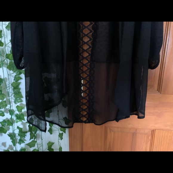 Black light sweater - Picture 5 of 5